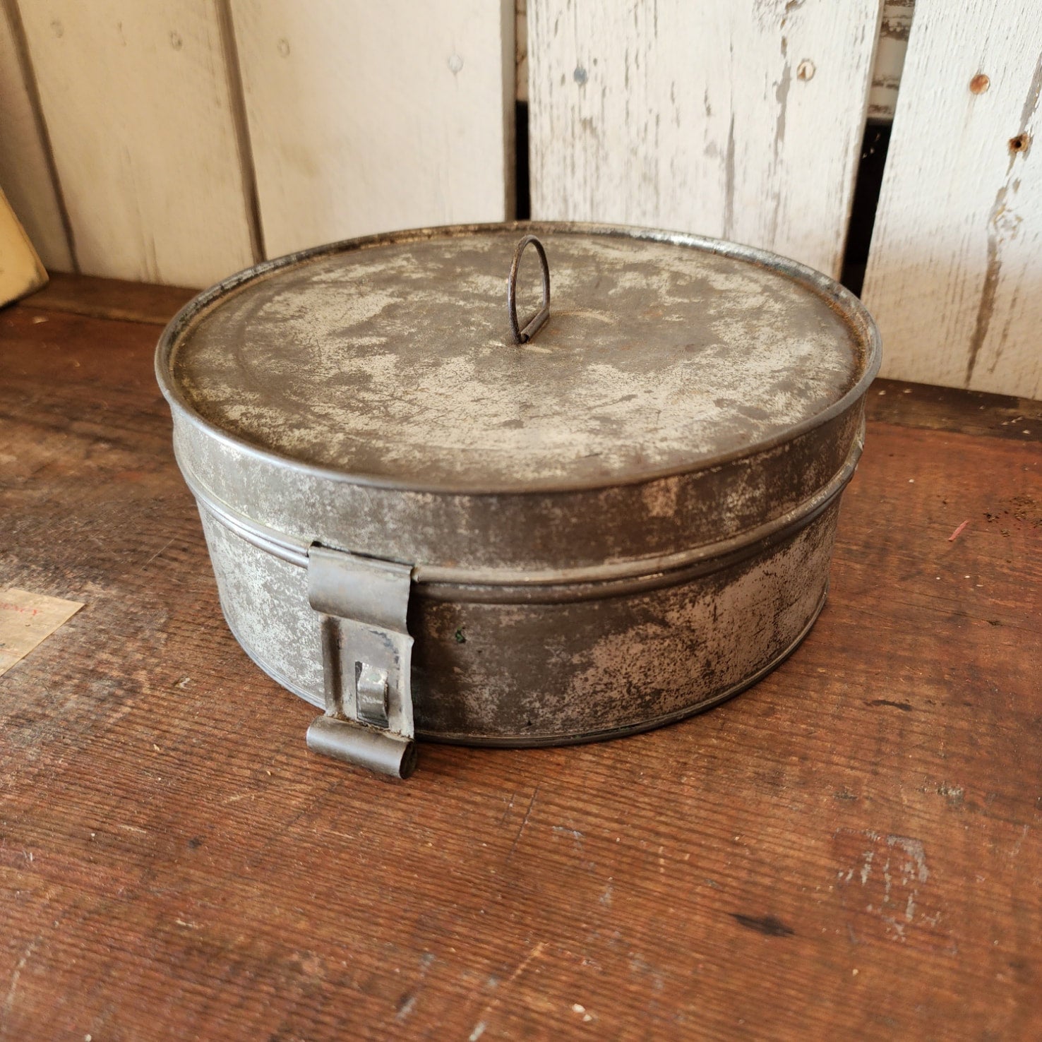 Spice on sale tin box